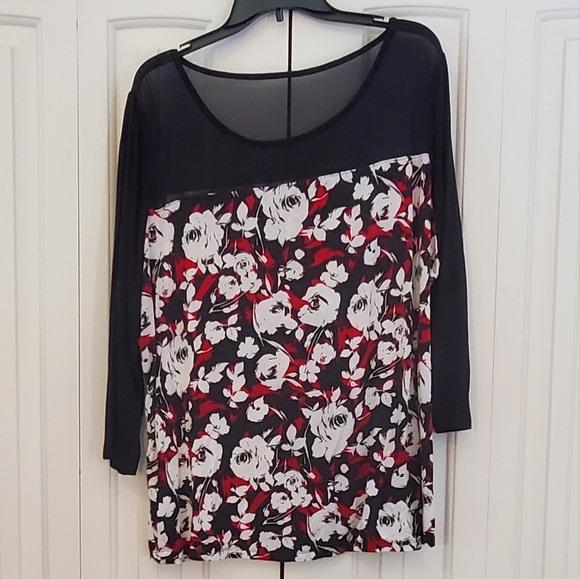 Lane Bryant Tops - 3/4 sleeve shirt 🍒